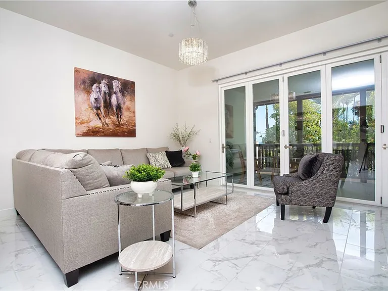 1523 Doheny Way — Photo 13