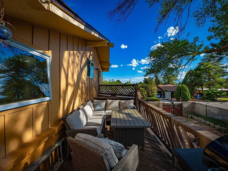 3615 Horacio Ct NE — Photo 41