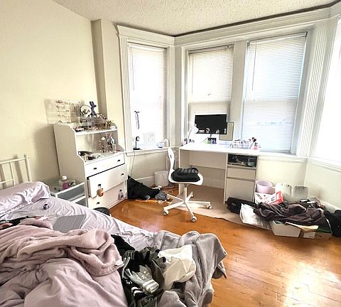 2nd image of 177 Hemenway St #19