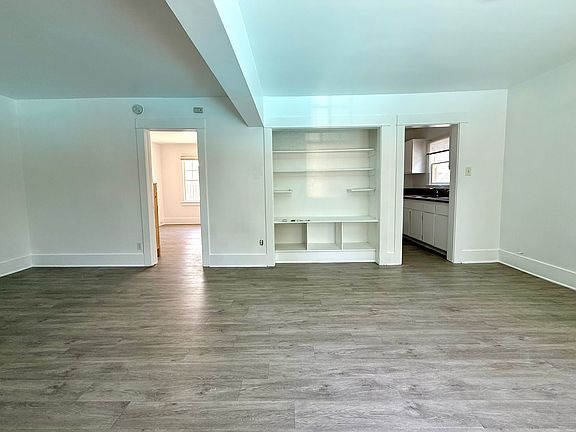 4th image of 2000 N Vista Del Mar Ave #2014