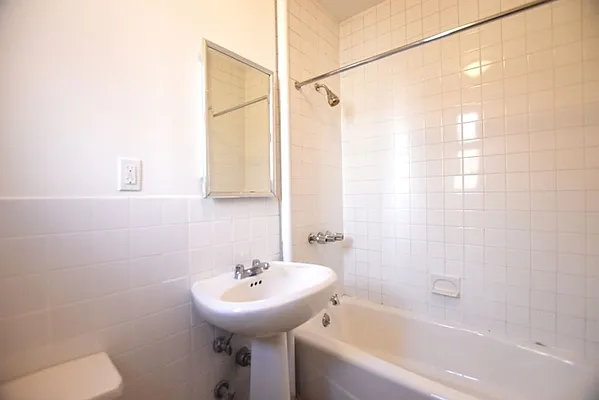 Rented by Bold Marketing | media 9