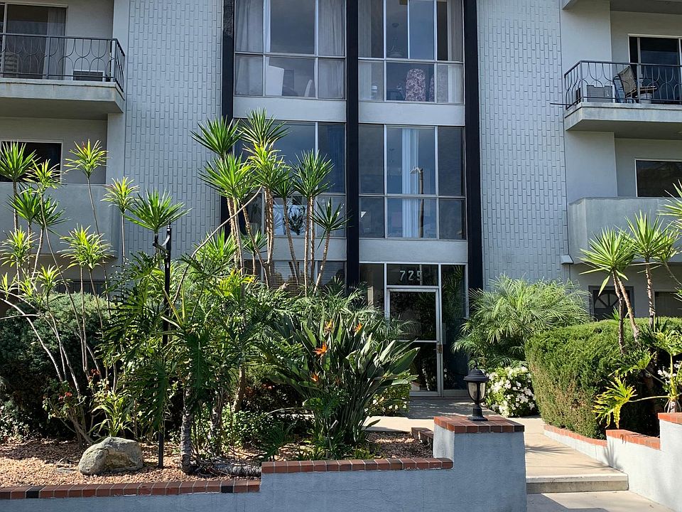 1st image of 725 N Sweetzer Ave #202