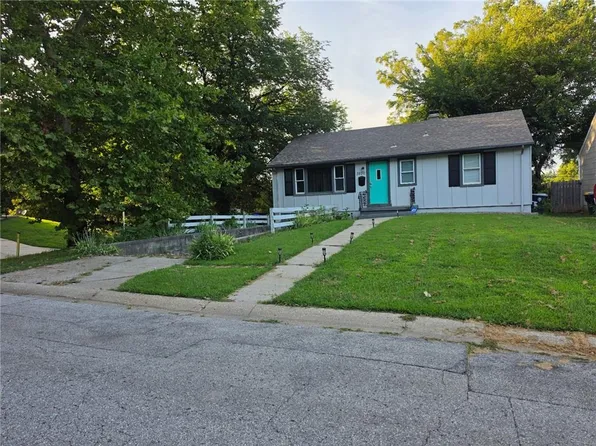 3800 E 71st Ter, Kansas City, MO 64132