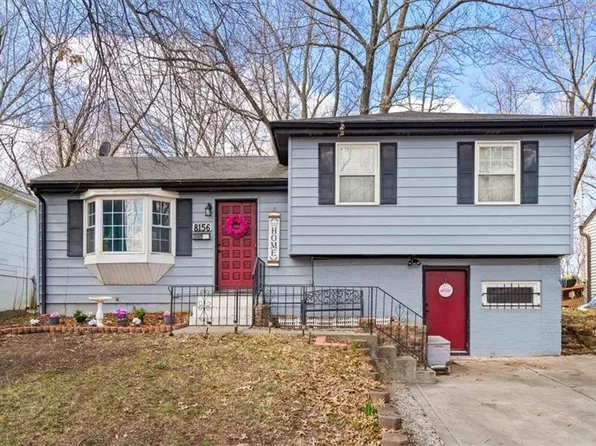 8156 NE San Rafael Dr, Kansas City, MO 64119