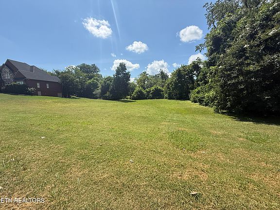 2nd image of 308 Ross Springs Dr