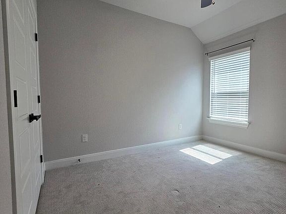 5th image of 273 Horsemint Way