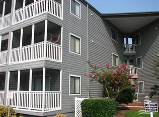 10174 Beach Dr, Calabash, NC 28467