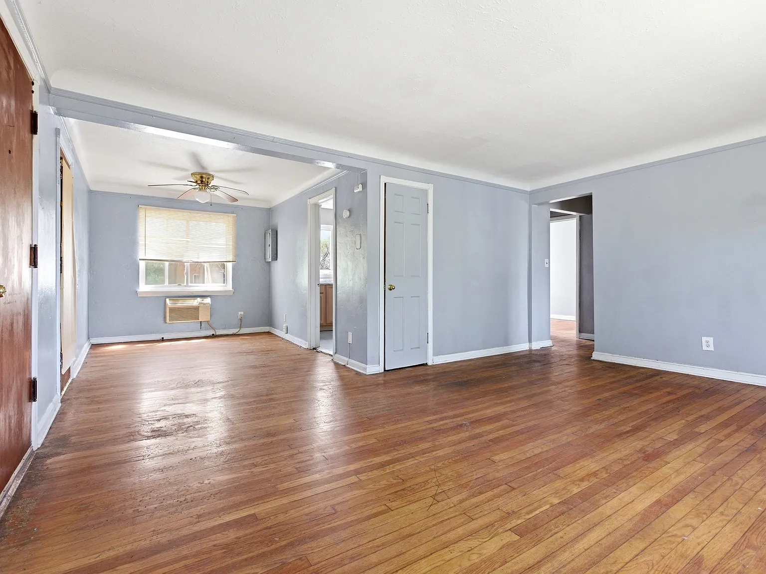 2 bed, 781 sqft, $1,100 — Photo 2