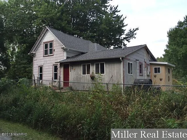 14300 Hutchinson Rd photo 1