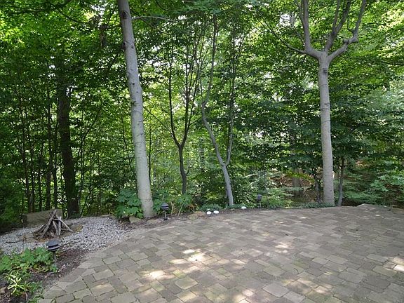 5th image of 1205 Woodsview Dr