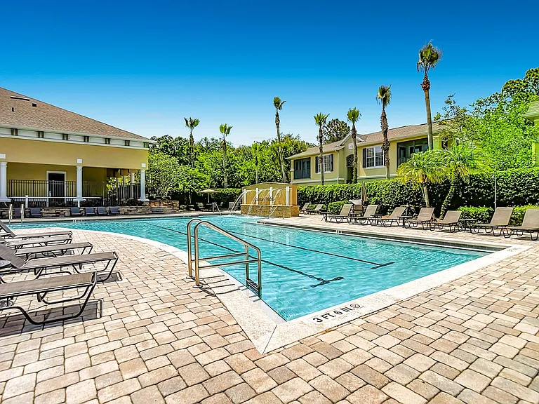 10201 Courtney Palms Blvd #203 — Photo 10