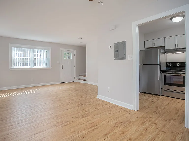 Elon Place — Photo 22