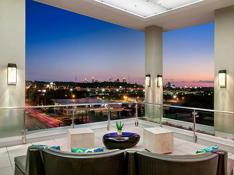 AMLI Piedmont Heights — Photo 20