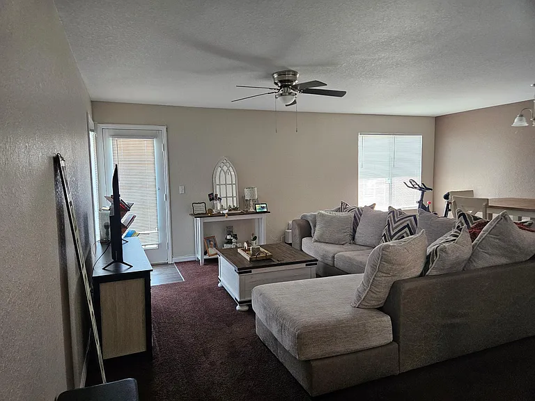 605 Overlook Dr SE #A — Photo 1
