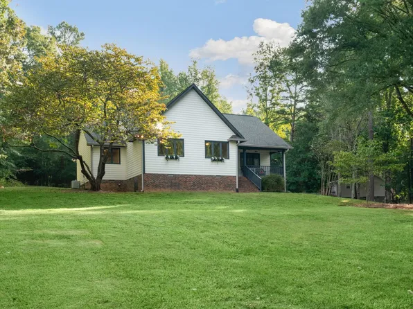 50 Birchwood Dr, Pittsboro, NC 27312