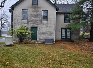 6 Township Line Rd, Line Lexington, PA 18932