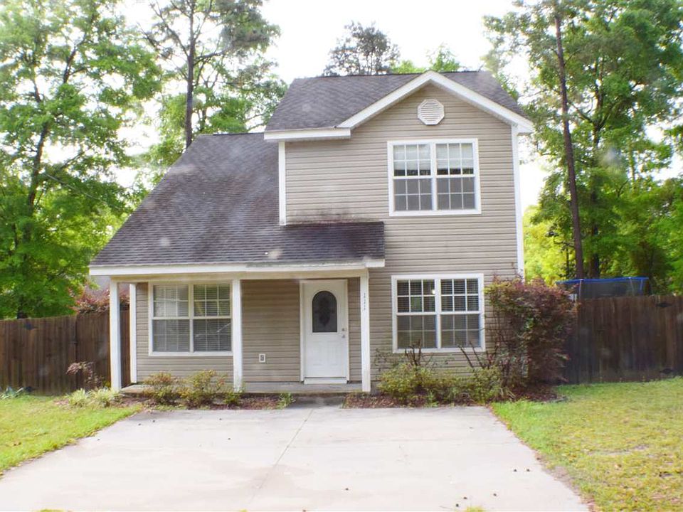 1st image of 111 Catawba Trl