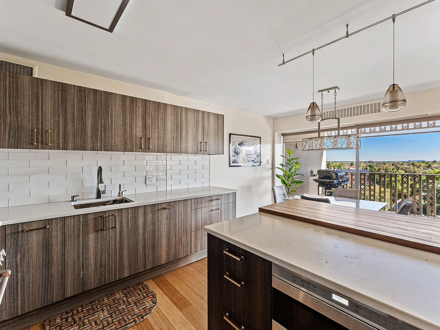 2 bed, 960 sqft, $2,750 — Photo 1