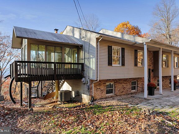 2nd image of 185 Baptist Ln