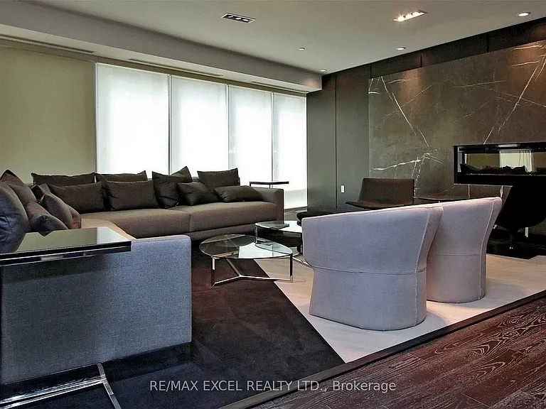 8 The Esplanade #1812 — Photo 10