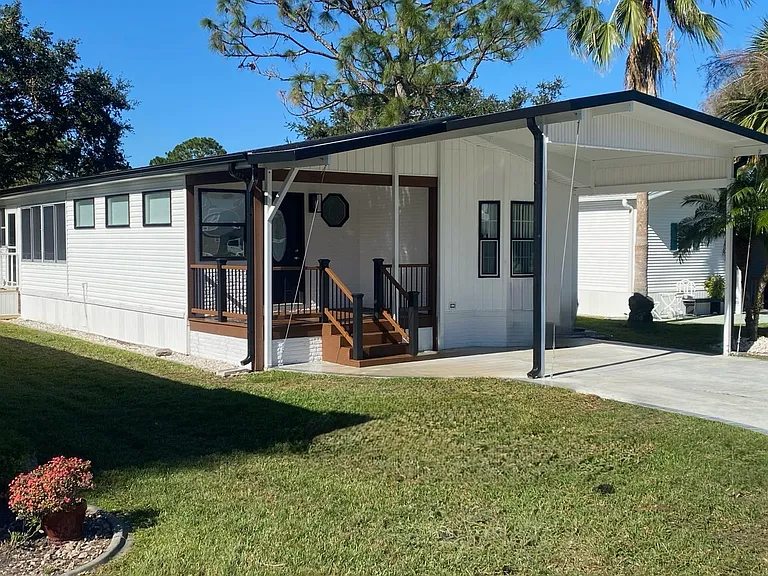 547 Lake Dr — Photo 18