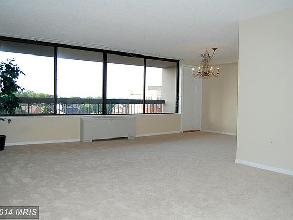 2nd image of 3701 S George Mason Dr Unit 612N