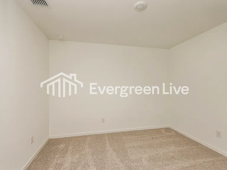 1625 Sparrow Hawk Rd — Photo 7