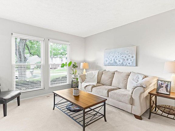 2nd image of 3533 Kerry Ct