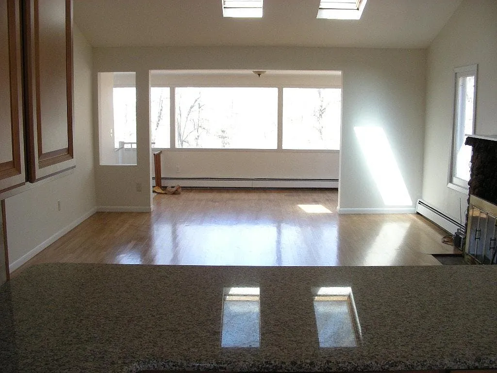 22 Far View Ave — Photo 2