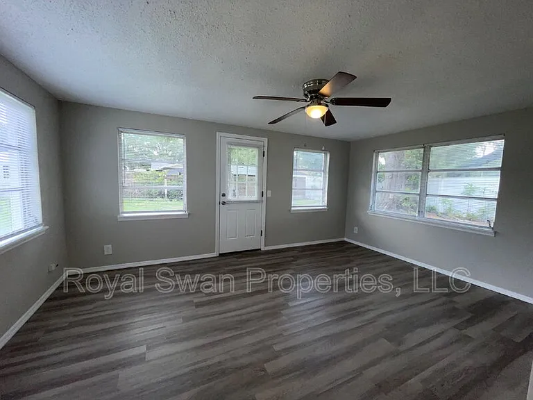 2532 McCranie Pl — Photo 9