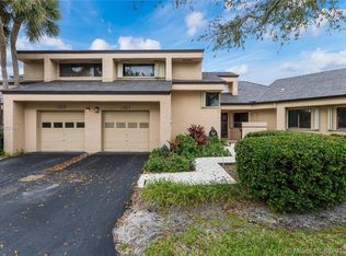 9245 Chelsea Dr S, Plantation, FL 33324