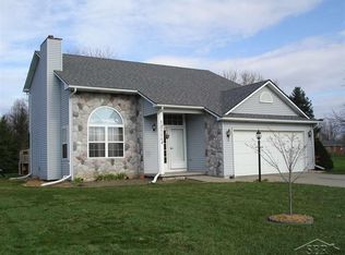 12111 Country Run Dr, Birch Run, MI 48415