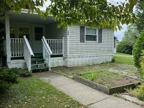 222 Molly Pitcher Rd, Mount Bethel, PA 18343