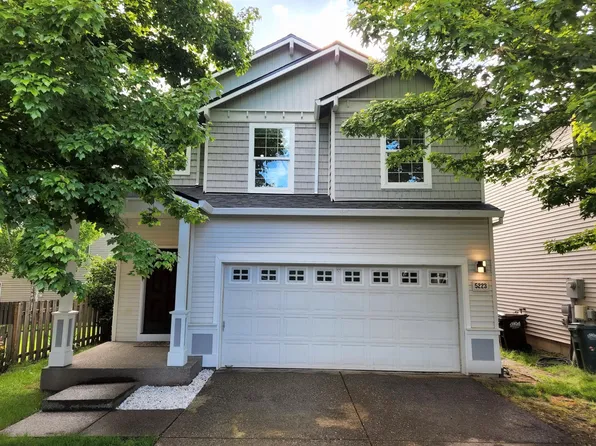 5223 NE Schoeler Cir, Hillsboro, OR 97124