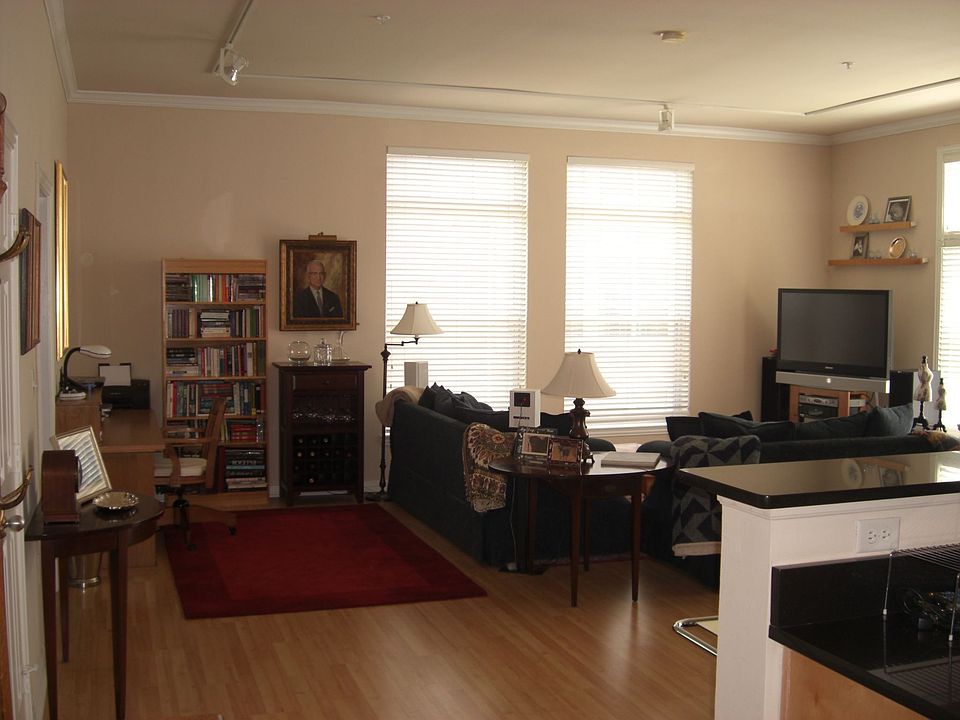 Living Room/Study