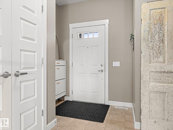 3rd image of 6318 167a Ave NW