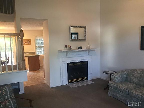 3rd image of 507 Wexview Ln
