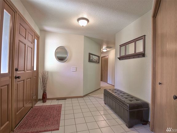 4th image of 4811 Edgeworth Dr SE