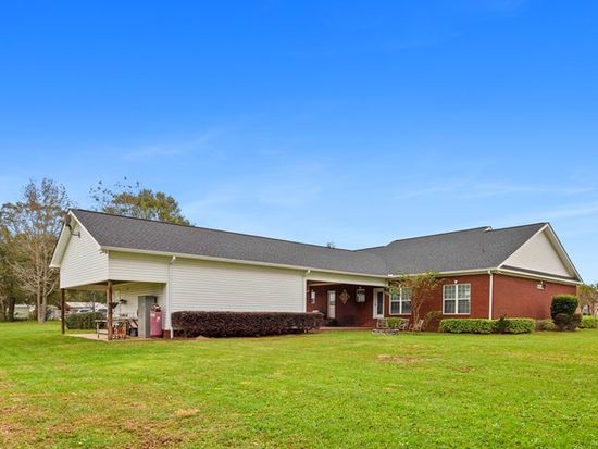 1108 S County Road 9, Slocomb, AL 36375 | Zillow