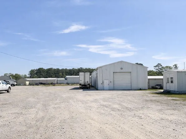 13046 Highway 105 E, Conroe, TX 77306