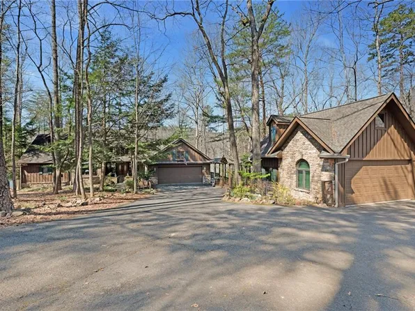 120 Mallard Cove Cir, Jasper, GA 30143