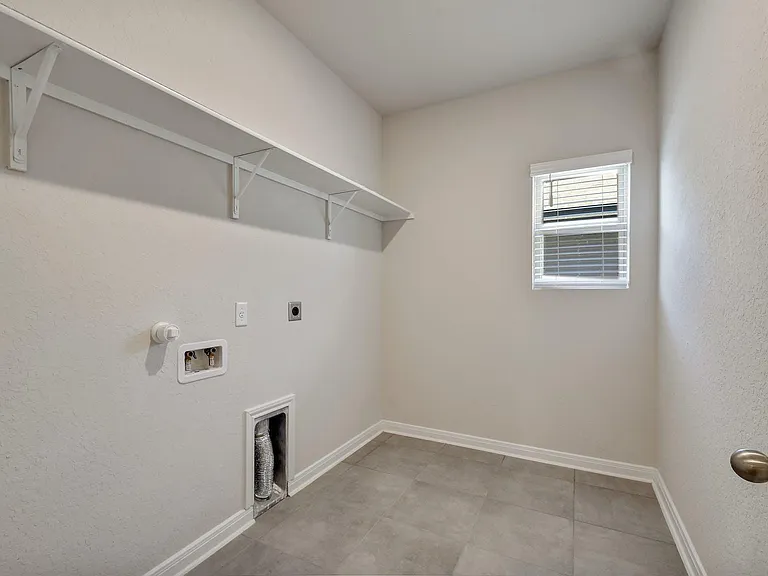 1215 Meyers Mdw — Photo 15