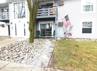 1151 Sunview Dr, Saint Johns, MI 48879