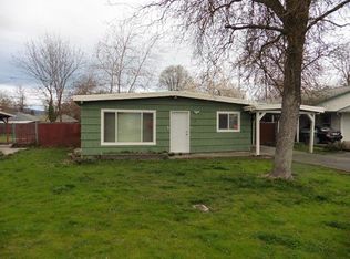 119 Chestnut St, Medford, OR 97501