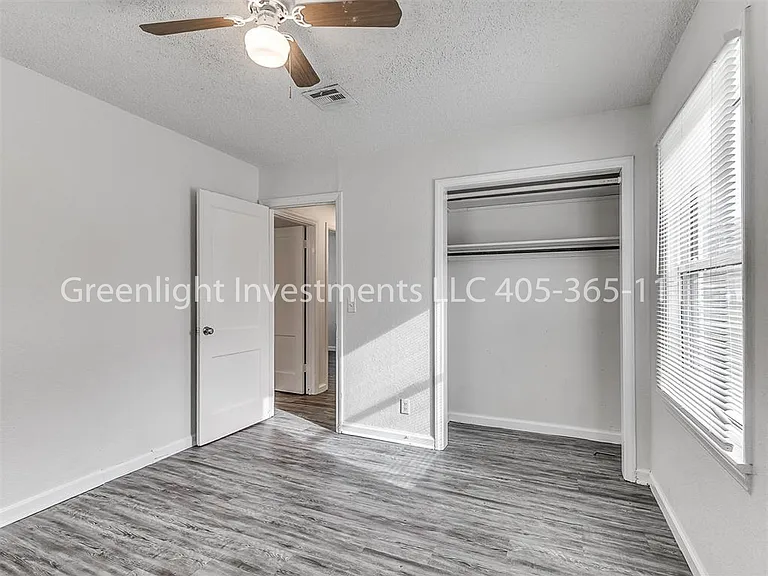 1509 Oelke Dr — Photo 21