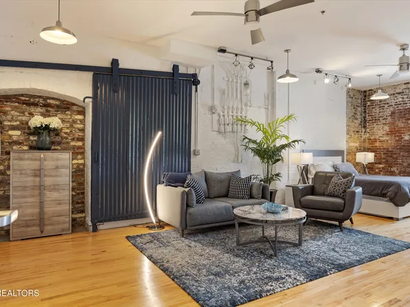 222 N Central St Unit 106, Knoxville, TN 37917