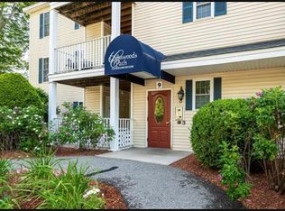 9 Crosswoods Path Blvd APT 24, Merrimack, NH 03054