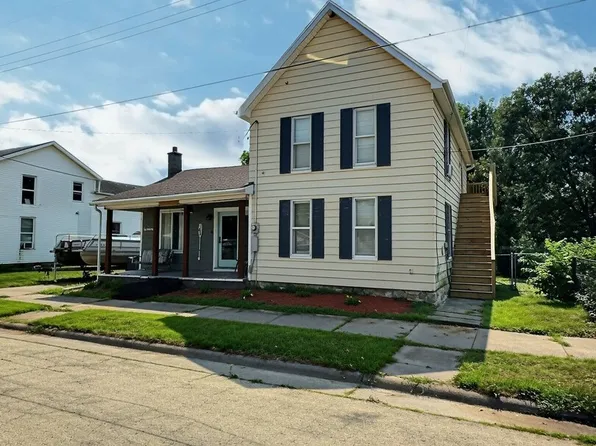 706 Pearl St, Sabula, IA 52070