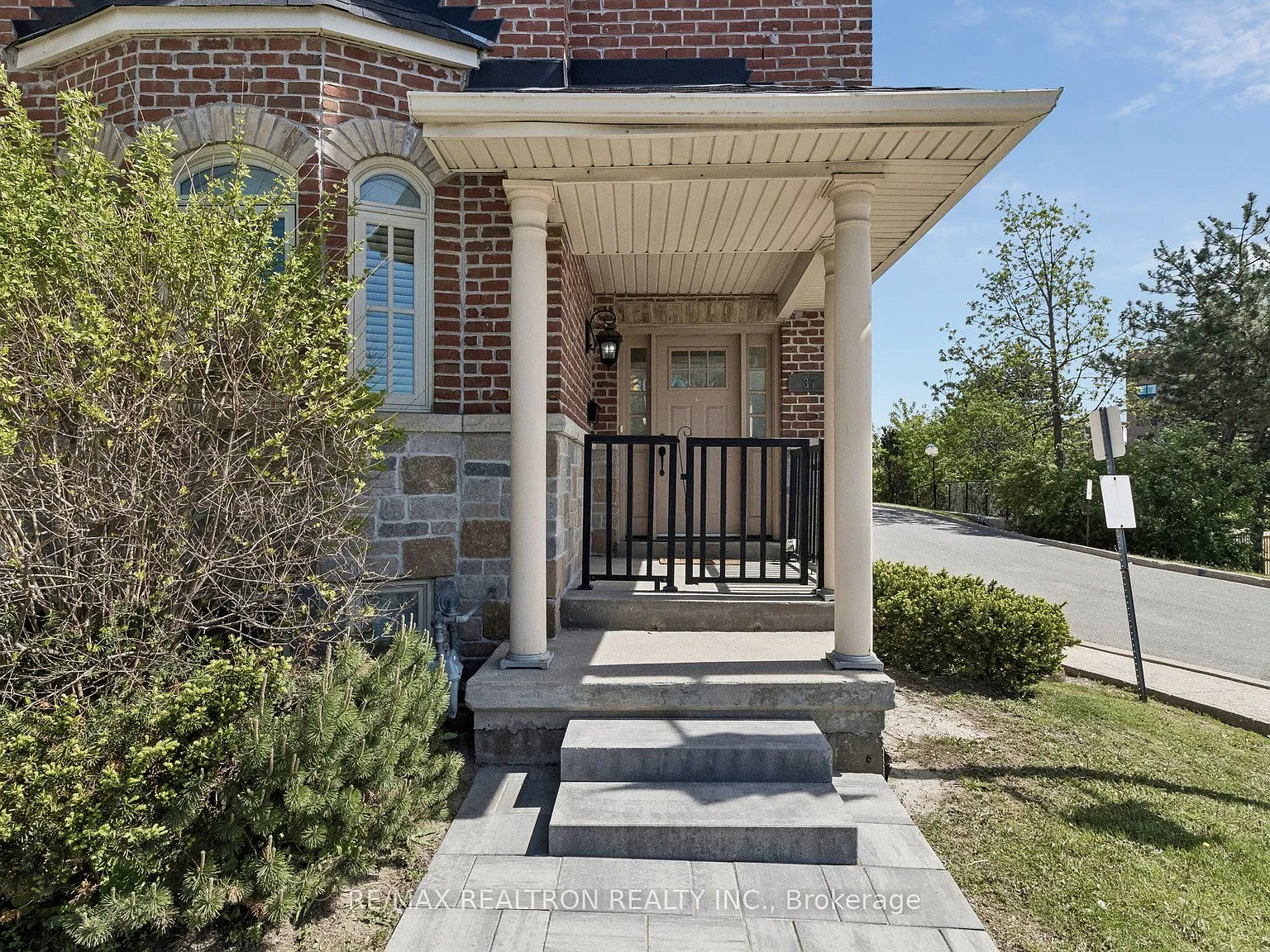 5 bed, $4,000 — Photo 4