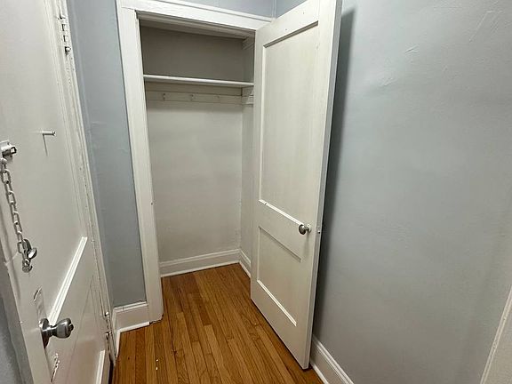 3rd image of 7327 N Honore St #1A